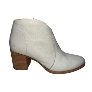 Womens white Frye booties size 10 B